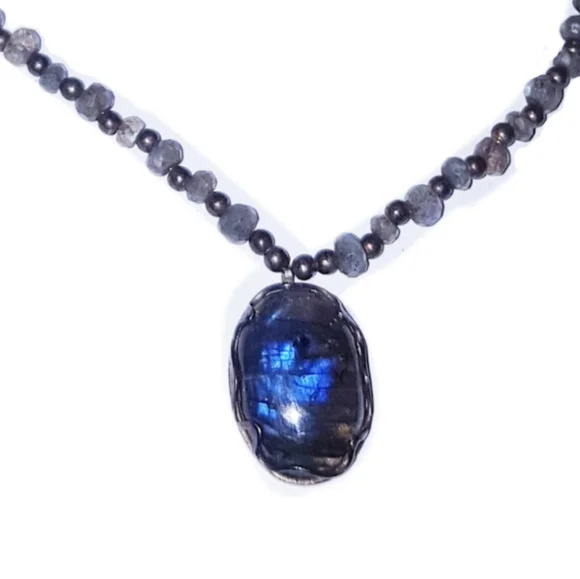 Labradorite Necklace - Picture 6 of 16